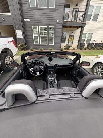 Photo of 2008 Red Mazda MX-5 Miata
