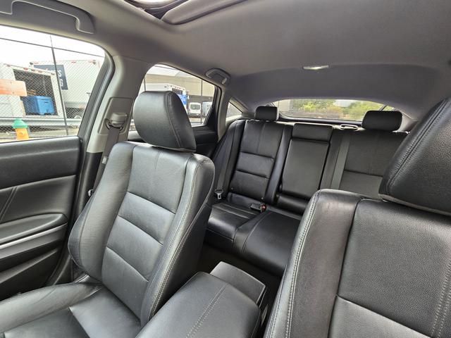 Photo of 2015 Silver Honda Crosstour