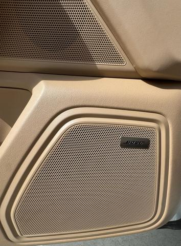 Photo of 2024 White Porsche Macan