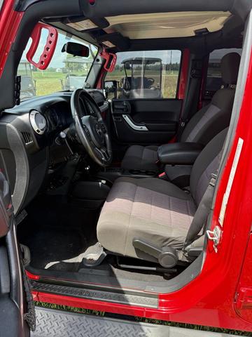 Photo of 2011 Red Jeep Wrangler Unlimited