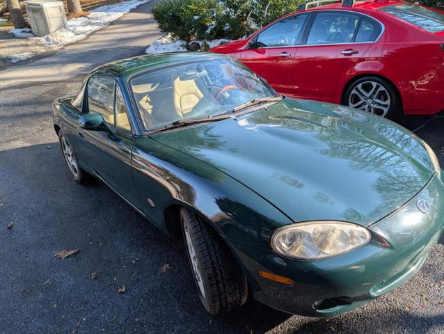 Photo of 2001 Green Mazda MX-5 Miata