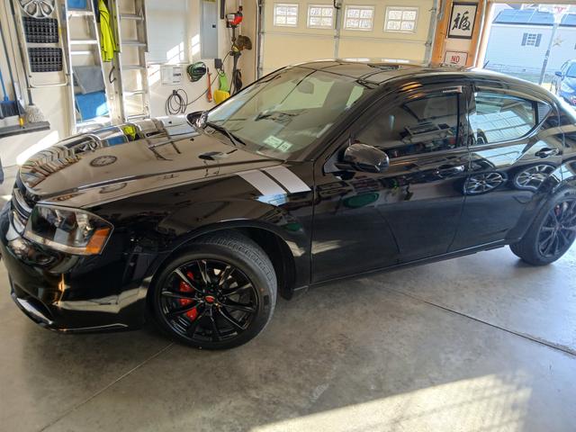 Photo of 2014 Black Dodge Avenger
