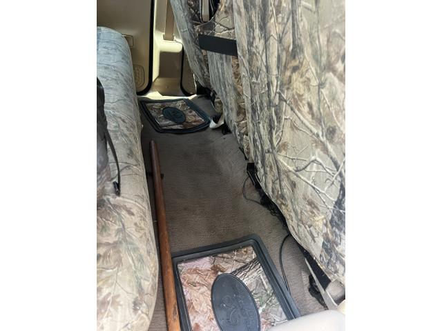 Photo of 2001 Black Ford F-250