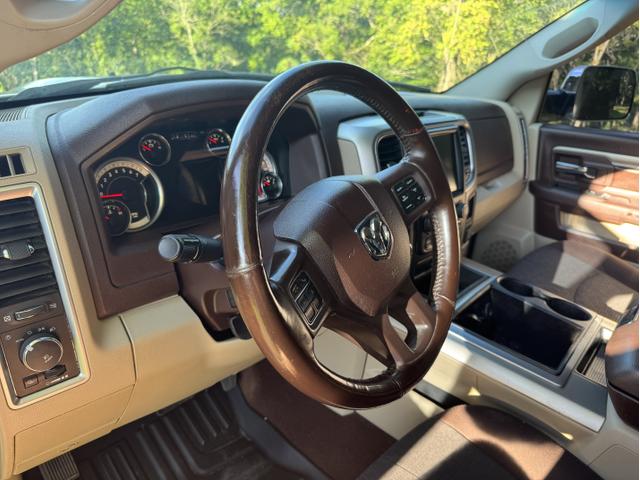 Photo of 2014 White RAM 1500