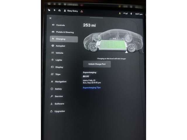 Photo of 2016 White Tesla Model S