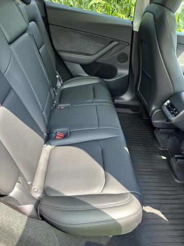 Photo of 2025 Silver Tesla Model Y