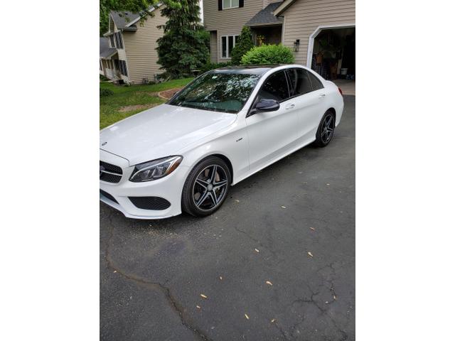 Photo of 2016 White Mercedes-Benz C-Class