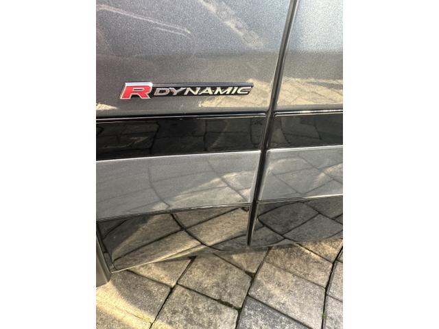 Photo of 2020 Blue Land Rover Range Rover Velar