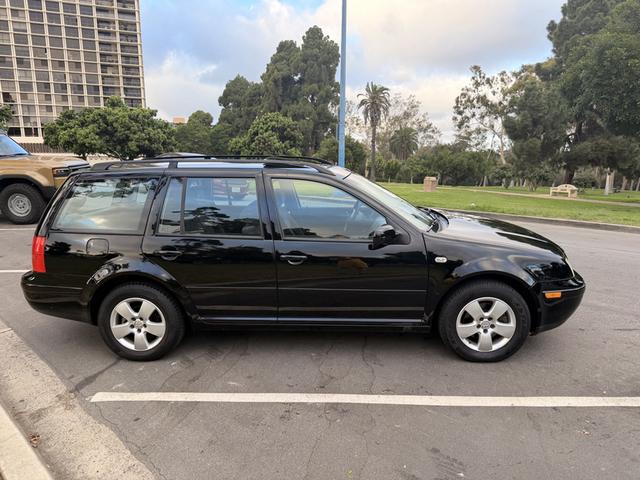 Photo of 2003 Black Volkswagen Jetta