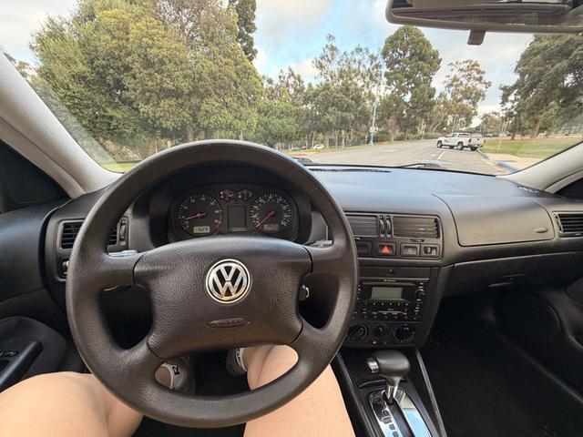 Photo of 2003 Black Volkswagen Jetta