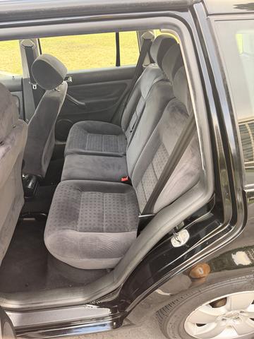 Photo of 2003 Black Volkswagen Jetta