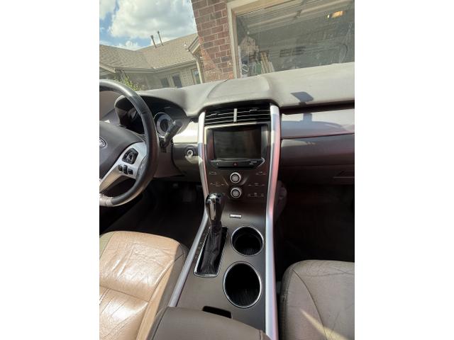 Photo of 2013 Gray Ford Edge