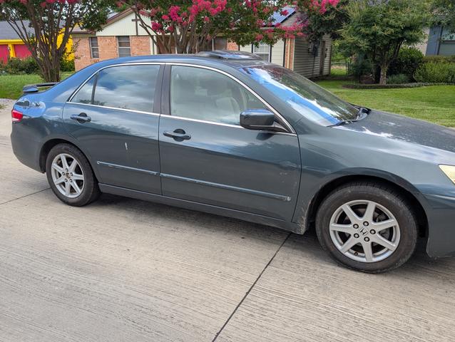 Photo of 2004 Green Honda Accord