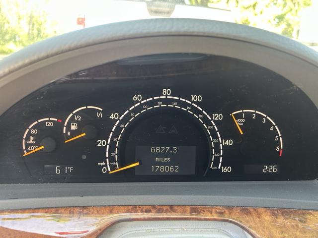 Photo of 2002 Silver Mercedes-Benz S-Class