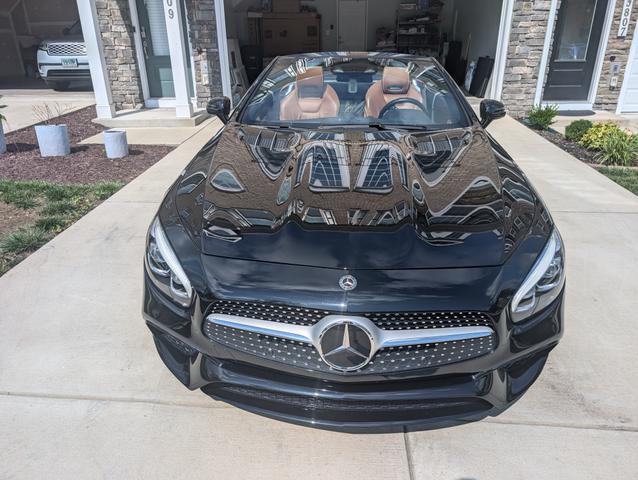 Photo of 2018 Black Mercedes-Benz SL 450