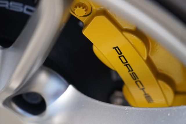 Photo of 2016 Yellow Porsche Cayman