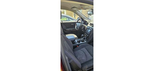 Photo of 2017 Red Chevrolet Traverse