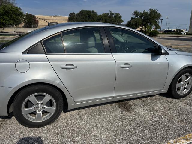 Photo of 2016 Silver Chevrolet Cruze Limited