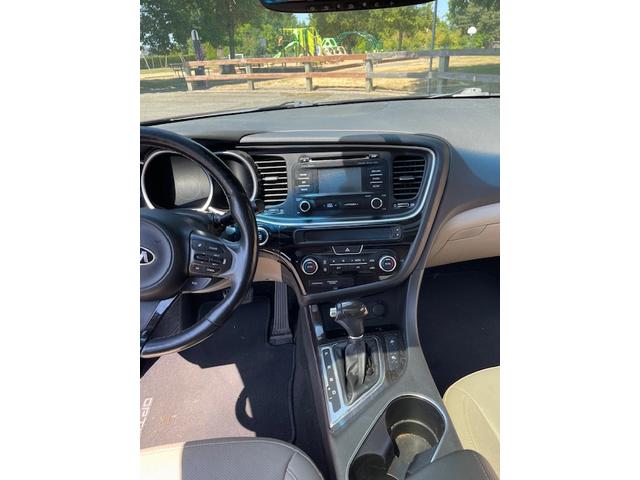 Photo of 2015 Red Kia Optima