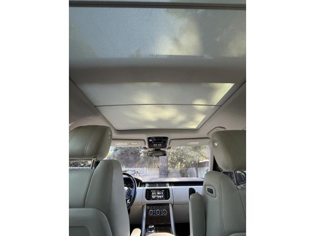 Photo of 2016 Blue Land Rover Range Rover