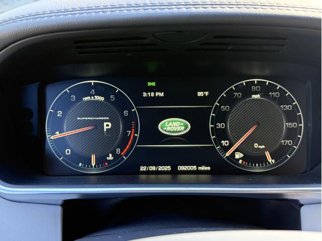 Photo of 2016 Blue Land Rover Range Rover