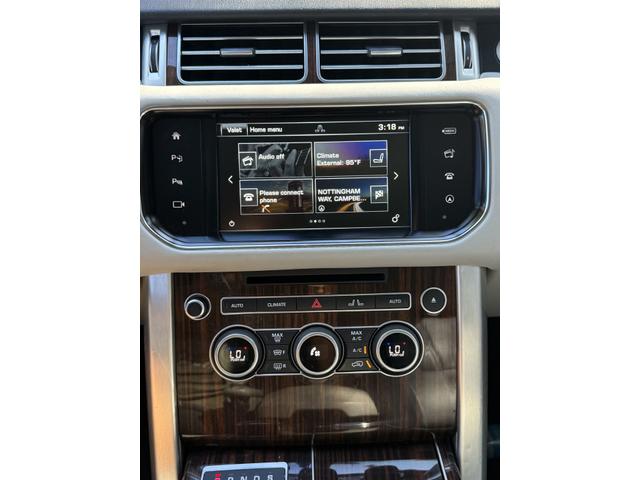 Photo of 2016 Blue Land Rover Range Rover