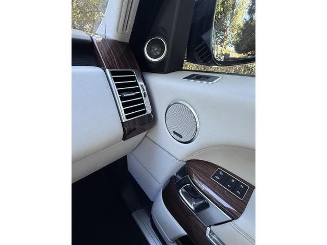 Photo of 2016 Blue Land Rover Range Rover