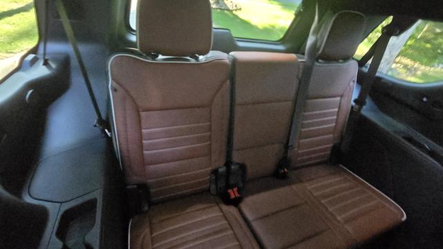 Photo of 2023 Black GMC Yukon
