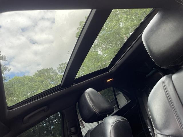 Photo of 2014 Black Chrysler 300