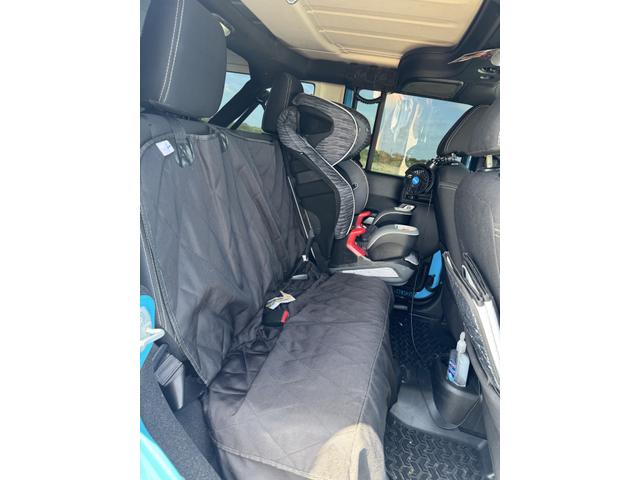 Photo of 2017 Blue Jeep Wrangler Unlimited