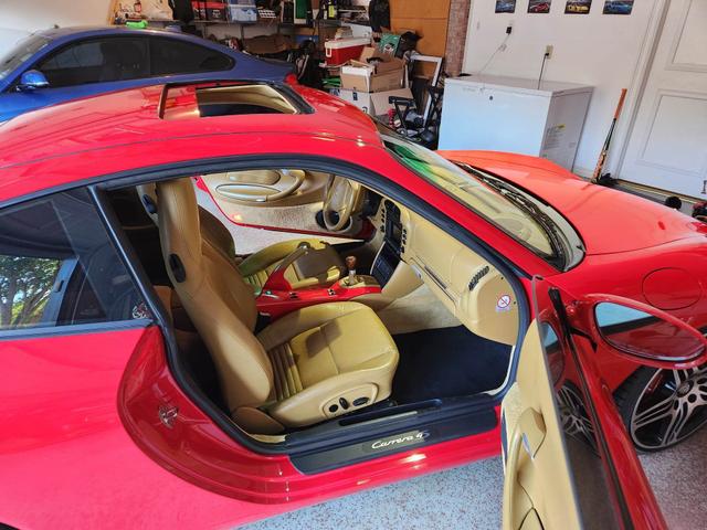 Photo of 2003 Red Porsche 911