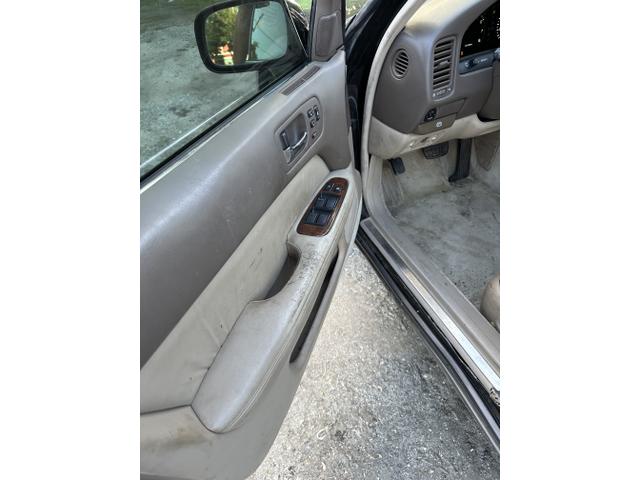 Photo of 1995 Black Lexus LS 400