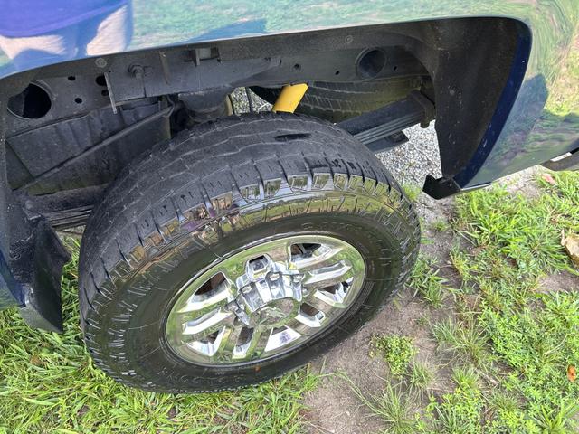 Photo of 2016 Blue Chevrolet Silverado 2500