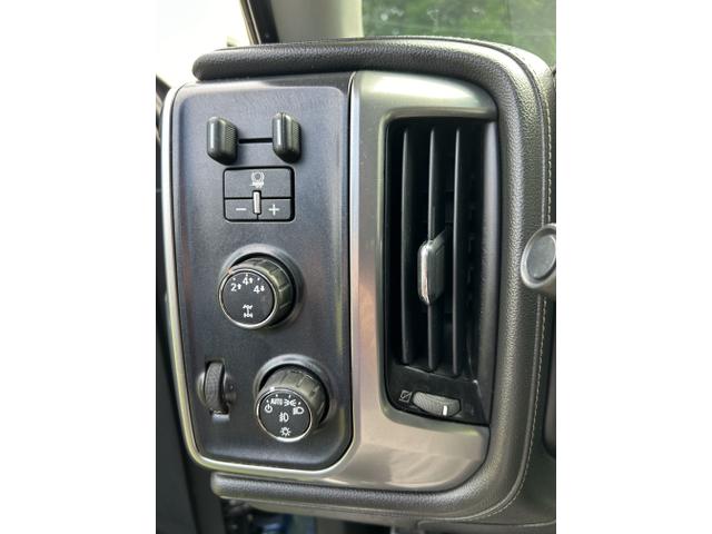 Photo of 2016 Blue Chevrolet Silverado 2500