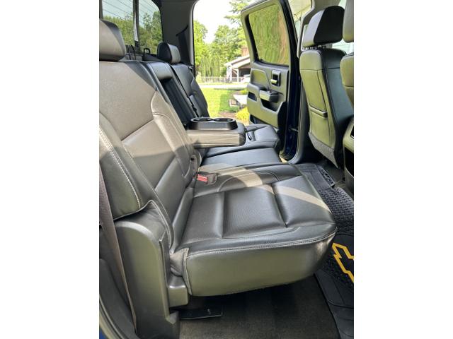 Photo of 2016 Blue Chevrolet Silverado 2500
