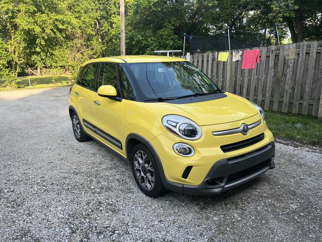 Photo of 2014 Yellow FIAT 500L