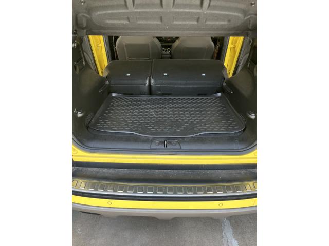 Photo of 2014 Yellow FIAT 500L