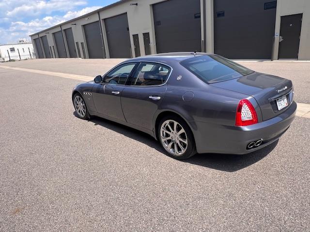 Photo of 2010 Gray Maserati Quattroporte