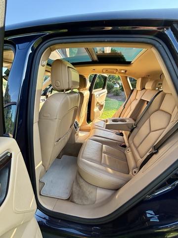 Photo of 2017 Blue Porsche Macan