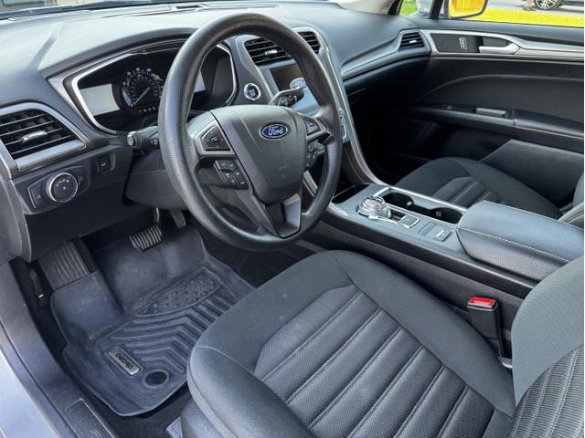 Photo of 2019 Silver Ford Fusion