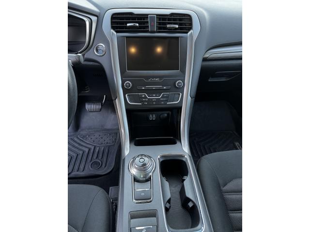 Photo of 2019 Silver Ford Fusion