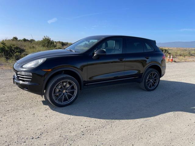 Photo of 2012 Black Porsche Cayenne