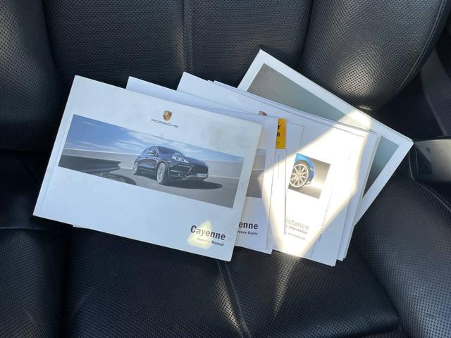 Photo of 2012 Black Porsche Cayenne