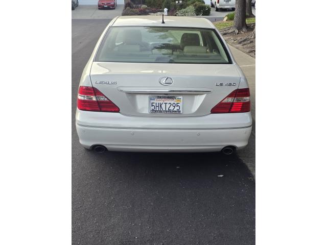 Photo of 2004 White Lexus LS 430