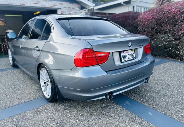 Photo of 2011 Silver BMW 335