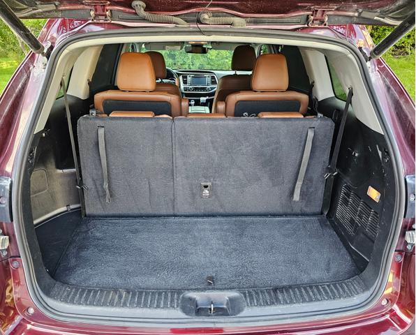 Photo of 2019 Red Toyota Highlander