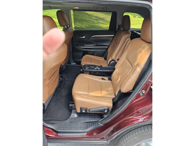 Photo of 2019 Red Toyota Highlander