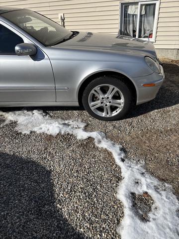 Photo of 2005 Silver Mercedes-Benz E-Class
