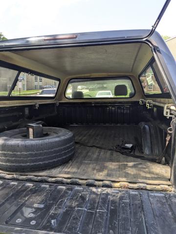 Photo of 2004 Black GMC Sierra 1500