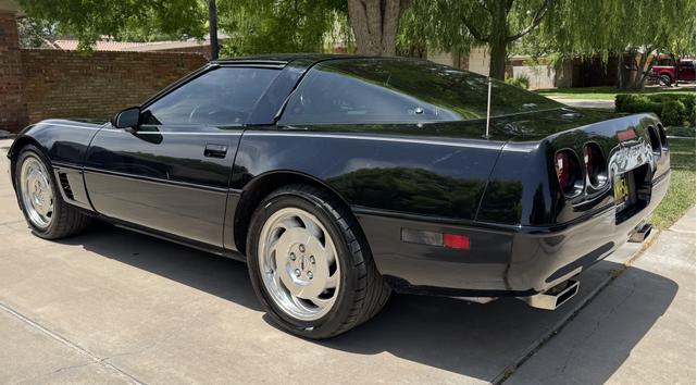 Photo of 1996 Black Chevrolet Corvette